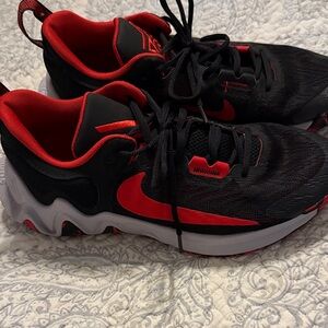 Nike Men’s size 9 Black and Red Athletic Sneakers